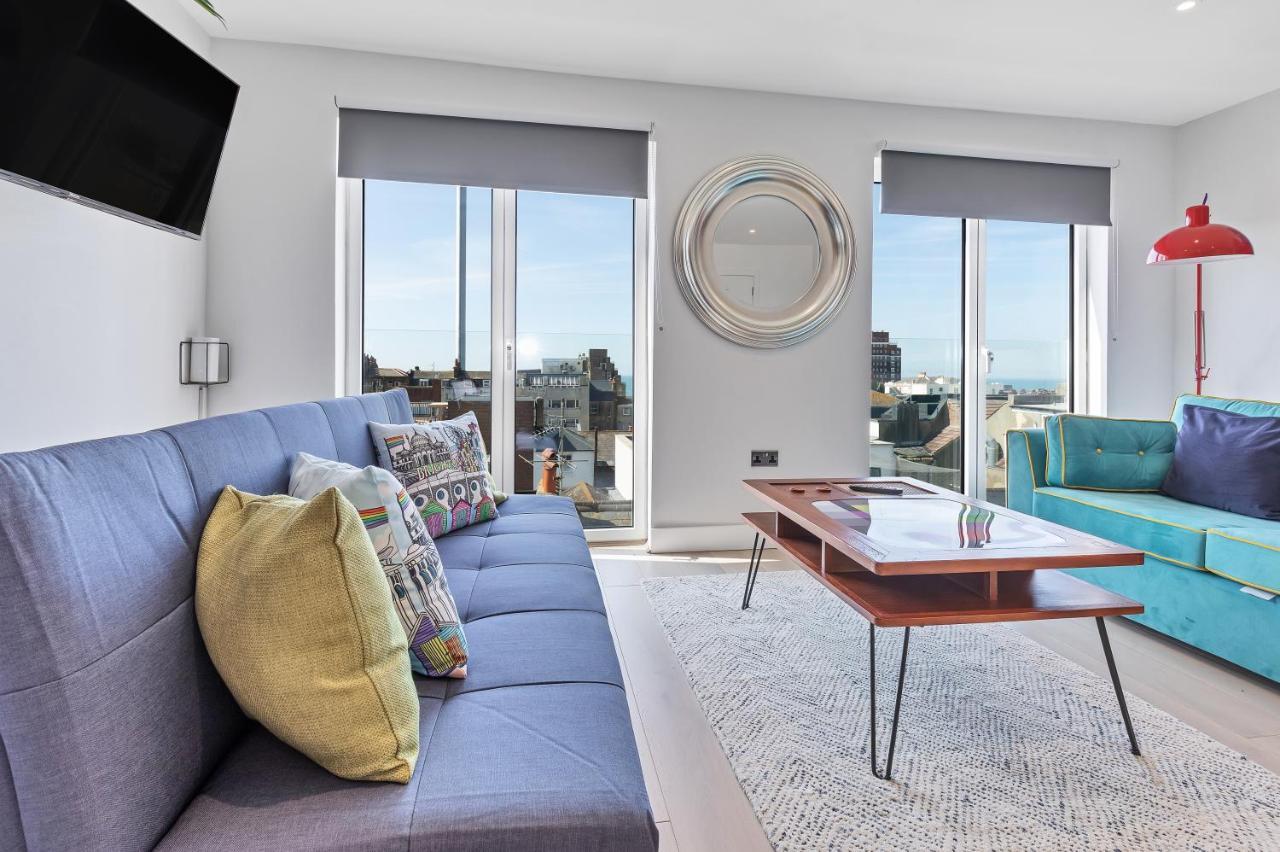 Apartment Right On - - By My Getaways Hove